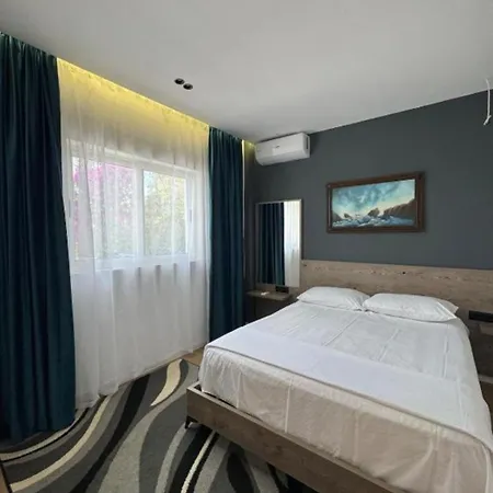 Apartment Beachside Boutique Sarande