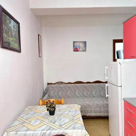 Beachside Boutique * Sarandë