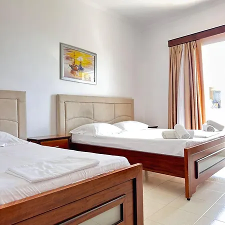 Beachside Boutique Sarandë